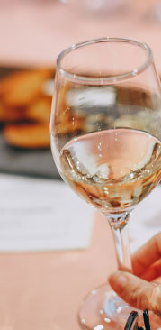 cheque cadeau cours vins degustation spiritueux pour les particuliers ecole des vins notre dame la riche 37000